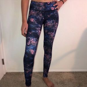 Mid Rise Wunder Under Tight 28"